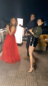 Neha Bhasin Instagram - Kacha Badam… @nehabhasin4u @rajivadatia the only kacha dancer here was @rajivadatia after 20 takes… 😂 @umarriazz91 we missed you in the miss one! #rashamidesai #rajivadatia #umarriaz #nehabhasin #umrash #umrashjiv #rashjiv #kachabadam #reelkarofeelkaro #reels #trending #umrashjivha #rythamicrashami💃🏻 Juhu, Mumbai