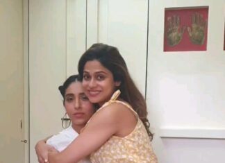Neha Bhasin Instagram - Will you be Shetty to your Bhasin forever?? ♥️♥️♥️♥️♥️ May we always find love and goodness in our hearts for each other Shetty 🤗 @shamitashetty_official #ShaHa #shamitashetty #nehabhasin