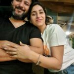 Neha Bhasin Instagram - Soye the dil ke kuch Armaan, Phir se jaag gaye. Khoye se ab rehte hain hum toh bas khayalon Mein. Arso se ghayal ab toote hue dil ko phir se mili panah. Badi hi nazakat se paaya tune yaar Mera pyaar Mera tera pyaar 😘 @zookthespook