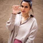 Neha Dhupia Instagram – Head tilt ✔️ mood face ✔️ wind direction ✔️ ok click #ididitforthegram 📸😜 @rishabh_cha … styled by @ayeshakhanna20 @zara @anyahindmarch @hemantandnandita muah @aafreenmakeupandhair @hamidahairartis for #athursday promotions ♥️🙏🏻