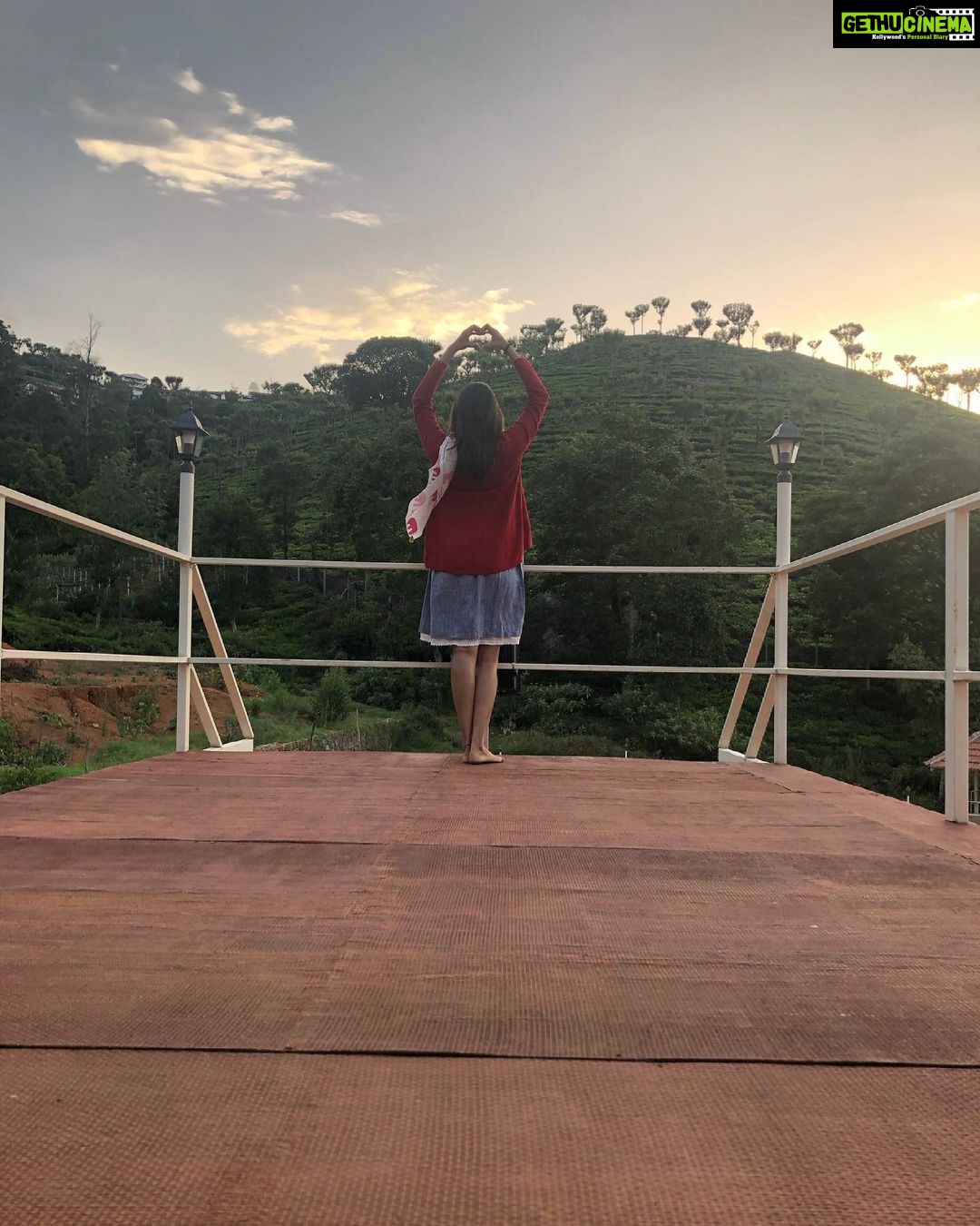 Niharika Konidela Instagram - #Throwback to 2019 ⭐️🌞 At a beautiful place ⛰ During a beautiful time ⏳ With beautiful people 🍀 #natureneedsnofilter