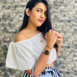 Niharika Konidela Instagram - Loving the new Shade of Gold 💛✨ Wearing my beautiful @danielwellington watch in the new Evergold shade 🌼 Purchase this watch or accessory and get a 15% off with my code NIHARIKAK15 #danielwellington