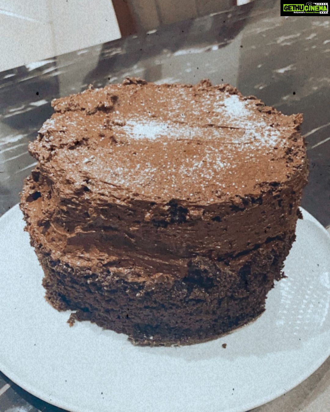 Niharika Konidela Instagram - Chocolate cake..😍 I had buttercream just enough for the first layer. 🙈
