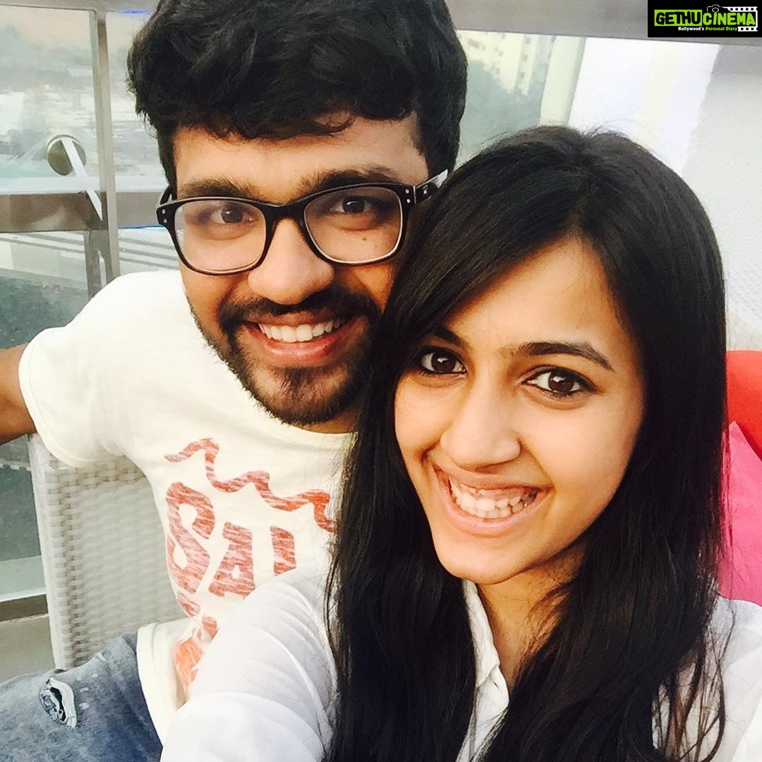 Niharika Konidela Instagram - My dearest Pranith, I can’t tell you how proud I am of you! If you told me 8 years ago that the both of us will do a kickass film one day, I wouldn’t have believed it! Cuz you were so quite and I didn’t know you had this fire within you! But Today on the 29th of March 2019, your debut film as director is going to release and I couldn’t be happier that i am the main lead in it. You are one helluva director/writer/friend and person! This is just a start and you have a looooooong way to go! You make me so proud every single day! I don’t care what anyone about you says but you are one of the MOST IMPORTANT people in my life and I’m damn effing proud of you. You know if anyone ever thinks of hurting you, they are just dead. ☠️ These are the pictures we’ve clicked on the everyday oh shoot of SURYAKANTHAM! 😍 I love you ! I am what I am today because I have you in my life. (Irugu disthi porugu dishti for us) ALL THE BEST TO YOU DARLING! Stay passionate! And don’t ever leave me! You are definitely the muddapappu to my avakay! ♥️ @pranithbramandapally And lastly, thanks for letting me be your suryakantham! #bestdamndirectorever #suryakantham