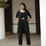 Niharika Konidela Instagram – I love me some Black! 🕶
#kanthamhappy #suryakantham #promotions .
.
Wearing @notchabovecreations
Styled by @jukalker
Earrings by @pratima_jukalkar
Shoes by @louboutinworld 
Makeup & hair by @sadhnasingh1