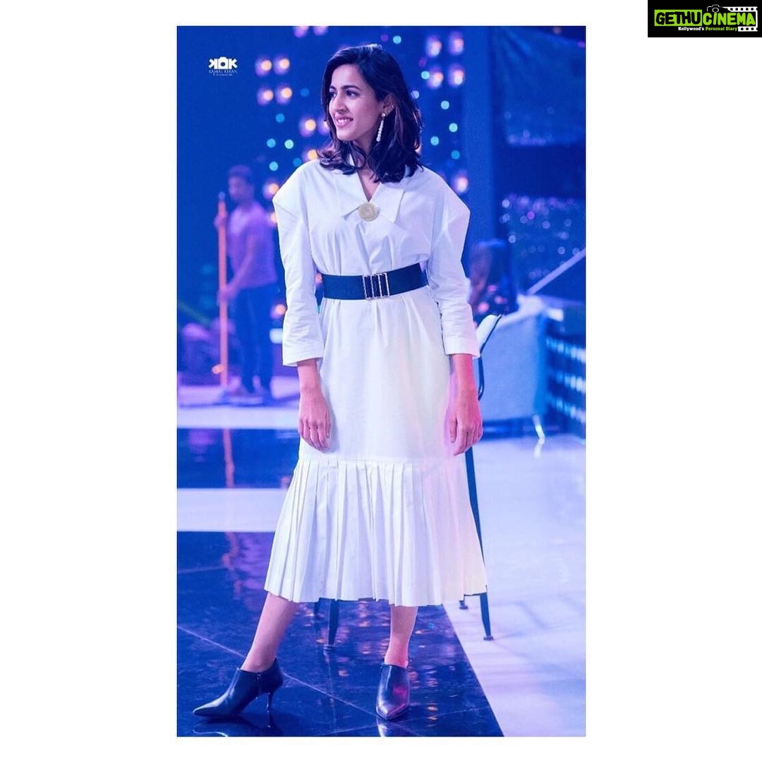 Niharika Konidela Instagram - 𝒮𝓊𝑔𝒶𝓇, 𝓎𝑒𝓈 𝓅𝓁𝑒𝒶𝓈𝑒! . Dress @ode.to.odd Earrings @hm Shoes @zara Styled by @jukalker Clicked by @kamalkiranphotography HMU @makeup.by.ganesh @sekar3558