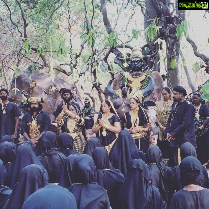 Niharika Konidela Instagram - One year of oru nalla naal paathu solren! Thank you so much for giving me such a cool project @aaru7cs sir! And you’ve been awesome co-stars😊 @gauthamramkarthik @actorvijaysethupathi @gayathrieshankar