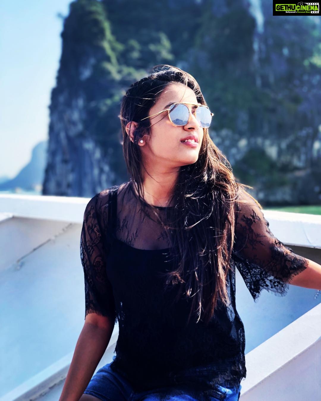Niharika Konidela Instagram - Wind in my hair, hair in my mouth 🤦🏽♀️
