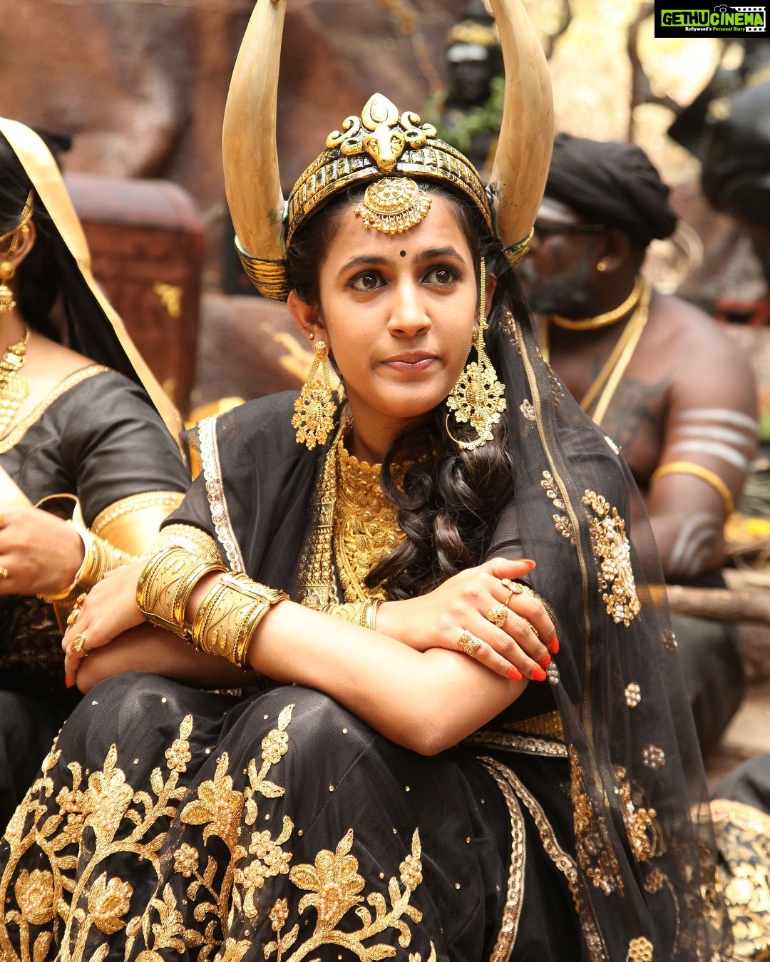 Niharika Konidela Instagram - One day to goooooo!! #onnps #feb2nd #tamildebut #cantwait #abhayalakshmi
