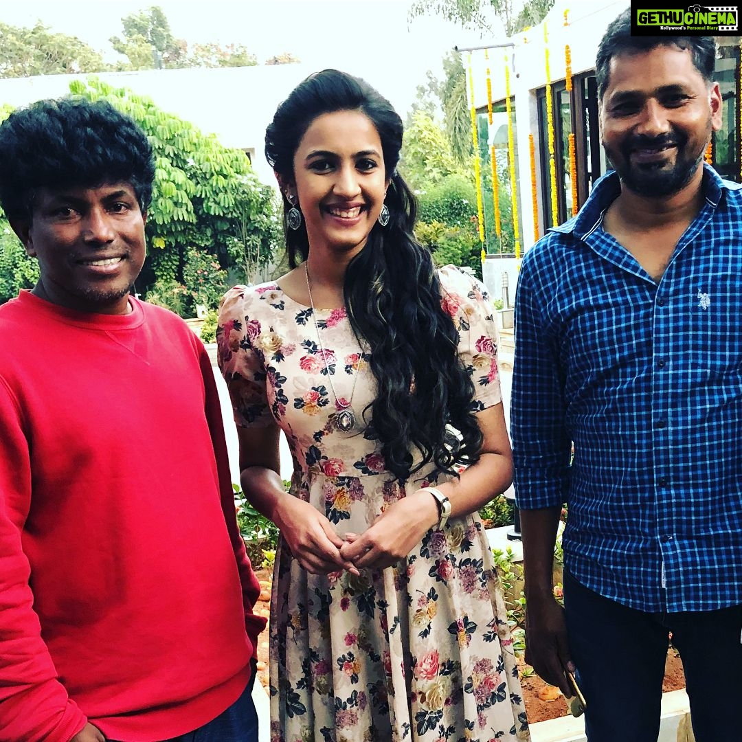 Niharika Konidela Instagram - From the First day to the last! It was a great great team to work with!Thank you everyone! My next film in Telugu- HAPPY WEDDING 💙
