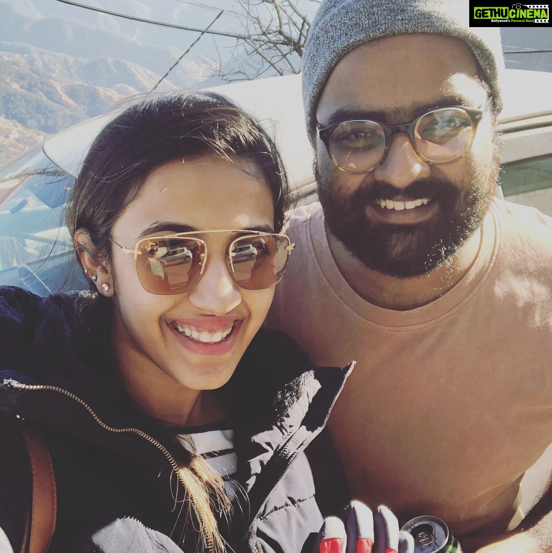 Niharika Konidela Instagram - 18.12.17 Thank you loves! You be the best! @thisis_anusha @varsha179 @sarmistakolla @bhairavudu @pranithbramandapally @nikhilsirivolu @aiswaryabuddhavarapu @jayasreebuddhavarapu @viveknalla Shimla