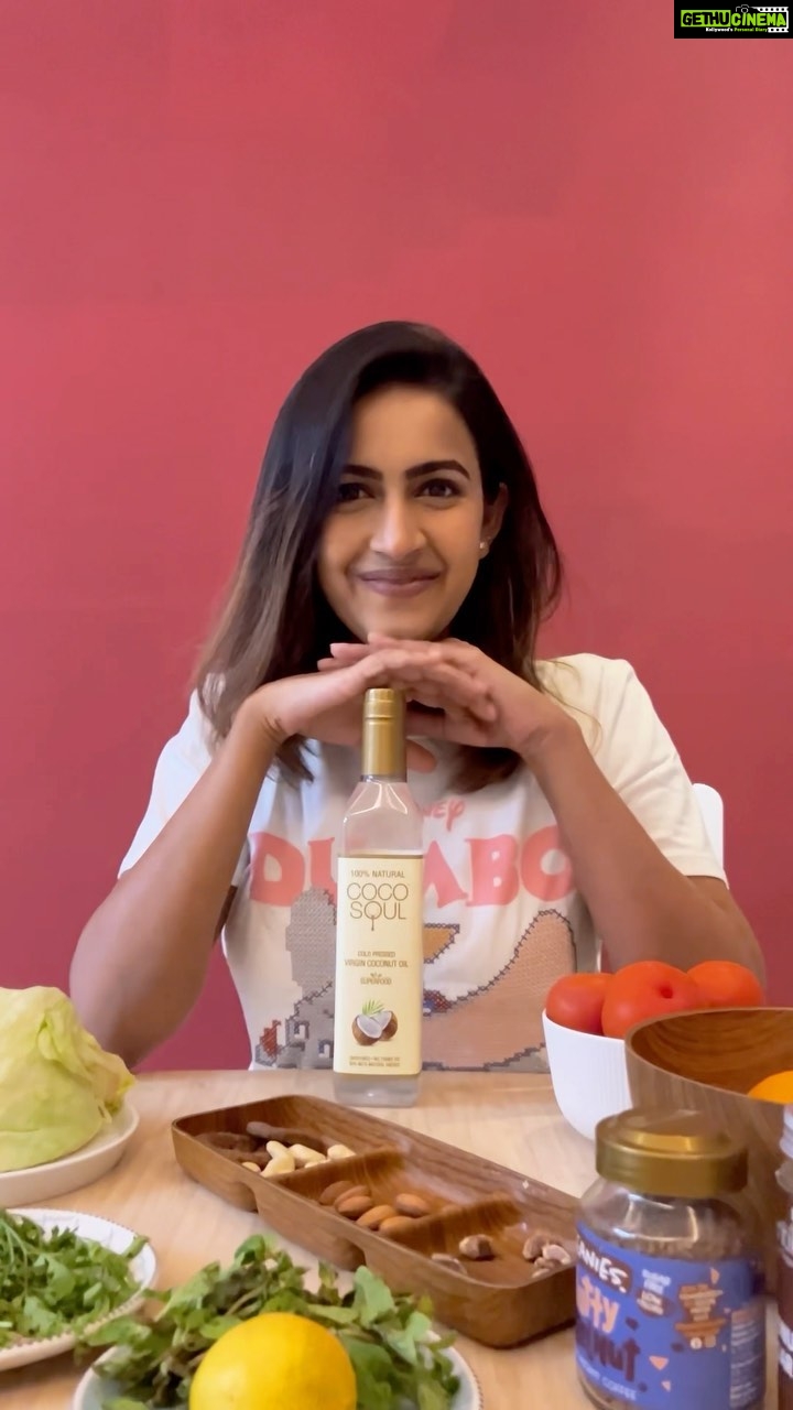 Niharika Konidela Instagram - Adding @mycocosoul ‘s virgin coconut oil to my diet has been a blessing indeed. Be it salad, smoothie, coffee or even for preparing my day-to-day meals, @mycocosoul ‘s virgin coconut oil has been my go-to!🥥 #cocosoul #coconutoilislife #wwcd #virgincoconutoil #cocosoulbeauty #cocosoul #coconutoils #edibleoil #virgincoconut #coconutoilforeverything #cocolove #all_you_need_is_cocosoul #ad #paidpartnership