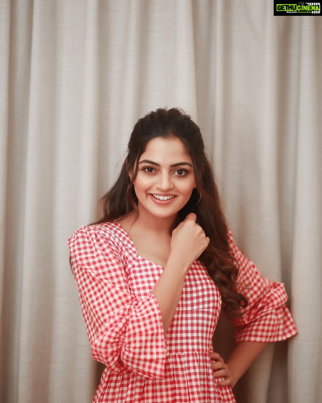 Nikhila Vimal - 136.7K Likes - Most Liked Instagram Photos