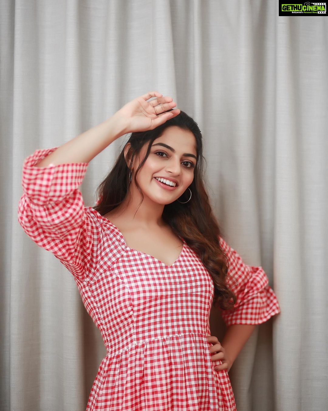Nikhila Vimal - 139.8K Likes - Most Liked Instagram Photos