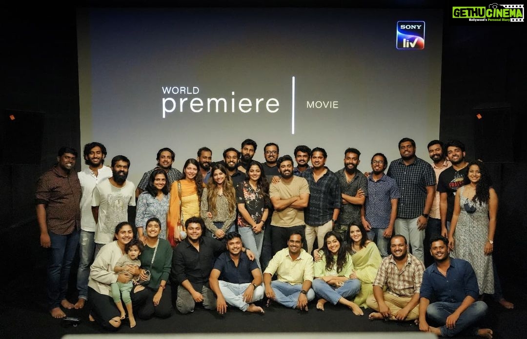 Nikhila Vimal Instagram - Thankyou all for the immense response ❤🤗 Sending u all some madhuram home through SonyLiv. Watch it n enjoy❤ @sonylivindia @ahammed_khabeer @shruti.ramachandran @arjun_ashokan #jojugeorge @jithin_stanislaus @heshamabdulwahab #govindvasantha @ashiqaimar @fahim_safar @maheshbhuvanend