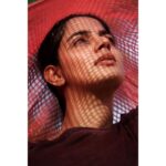 Nikhila Vimal Instagram - I embrace my shadow self.Shadows give depth n dimension to my life.I believe in embracing my duality in learning to let darkness and light,peacefully co-exist, as illumination.🖤❤️