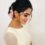 Nikhila Vimal Instagram - 🌸🌸🌸