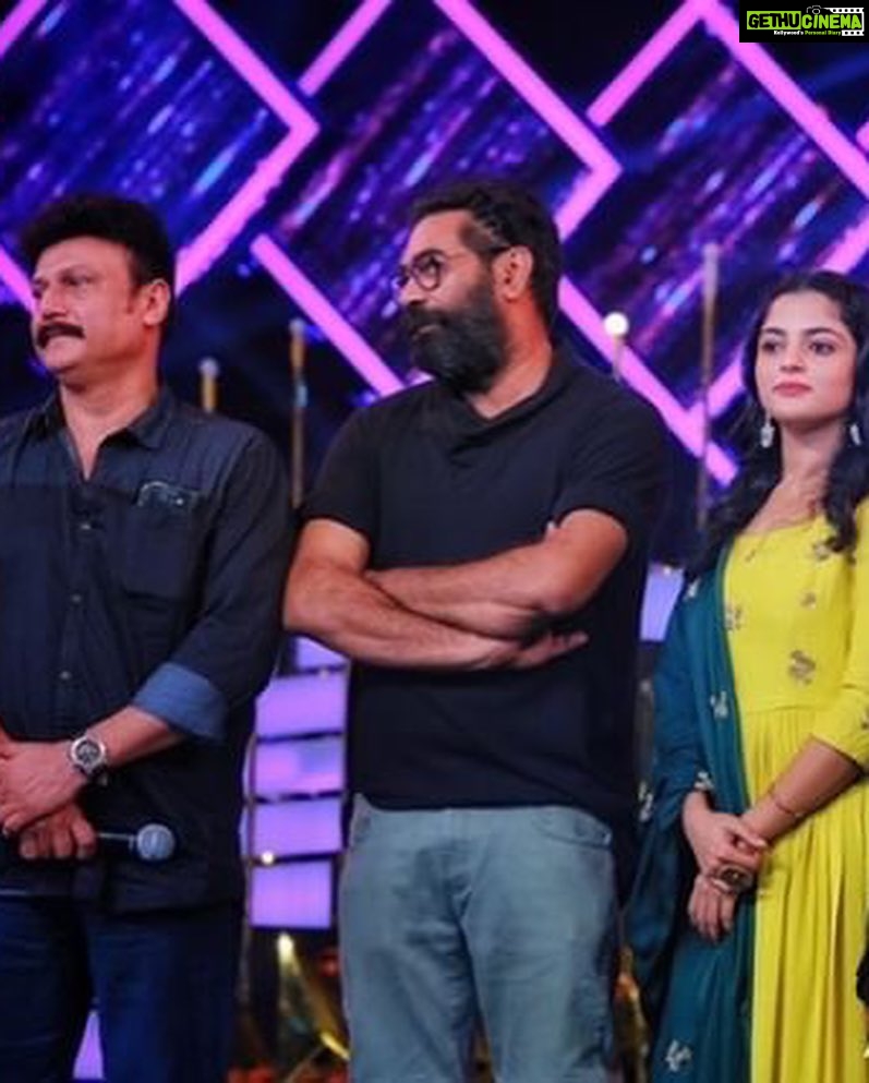 Nikhila Vimal Instagram - More from 20th year celebration of surya❤️ #meranaamshaji #meranaamshajifirstlook #posterlaunch 👗wardrobecourtesy: @thunnal design 💍jewels : antegra collections frm @thunnal Styling: @asaniya_nazrin 📸 : @arif_ak_photography