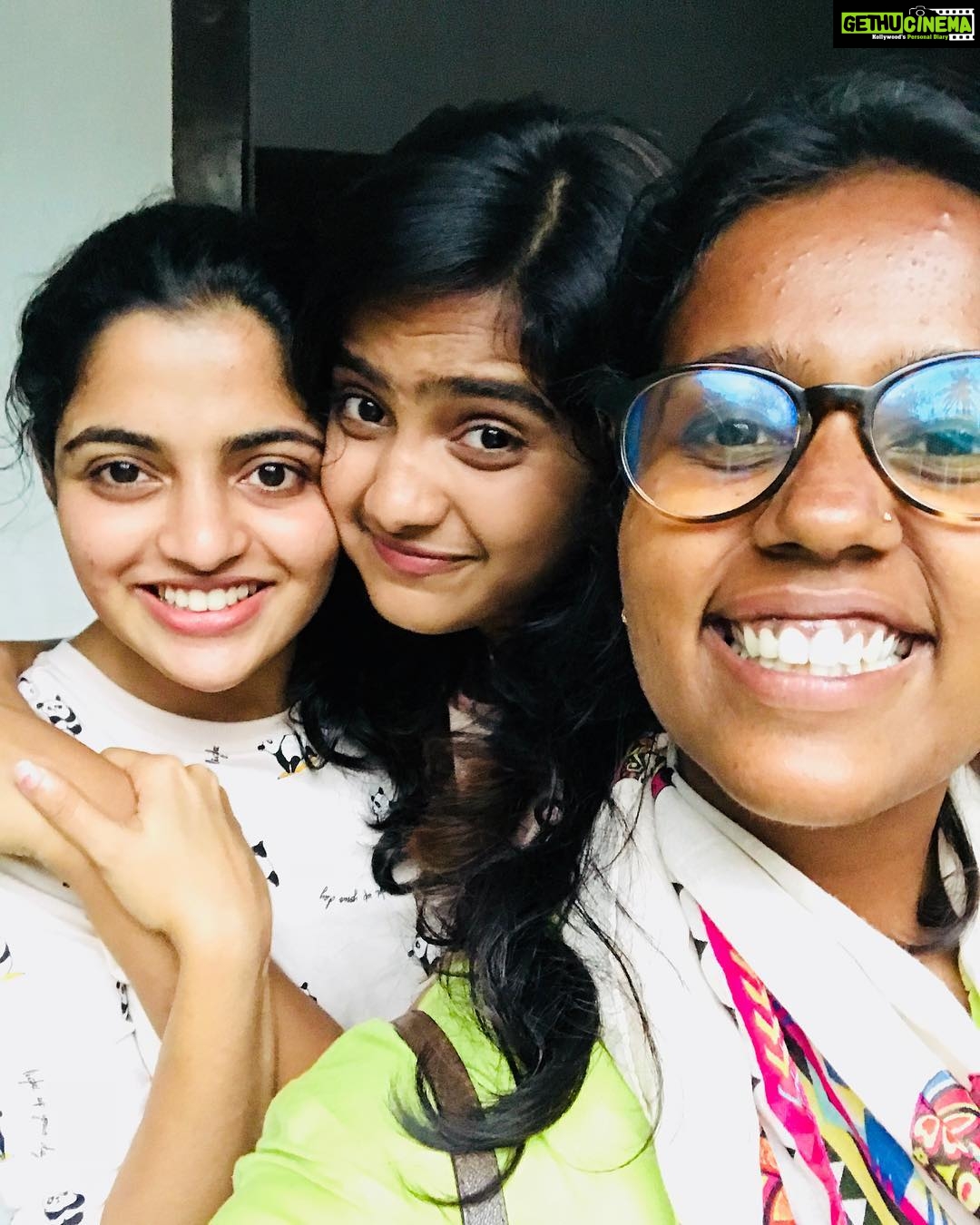 Nikhila Vimal Instagram - Njanprakashan❤️ #memories #njanprakashan #awsometeam