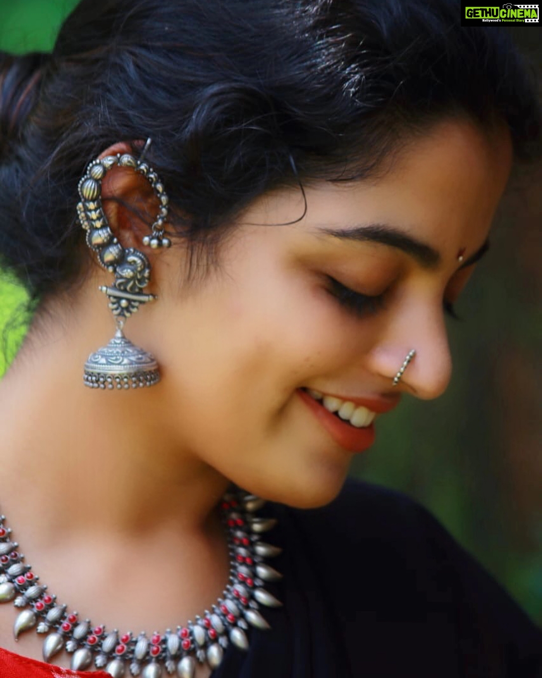 Nikhila Vimal Instagram - Final set🙈🙈🙈 @akhilavimal photography ❤️😘❤️😘