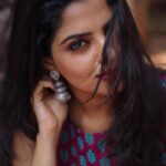 Nikhila Vimal Instagram - Focus on the good n become who u r❤️ @payyadimeethal photography