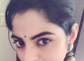 Nikhila Vimal Instagram - Self analysis 😜 jewel courtesy @ananyasjewelhut