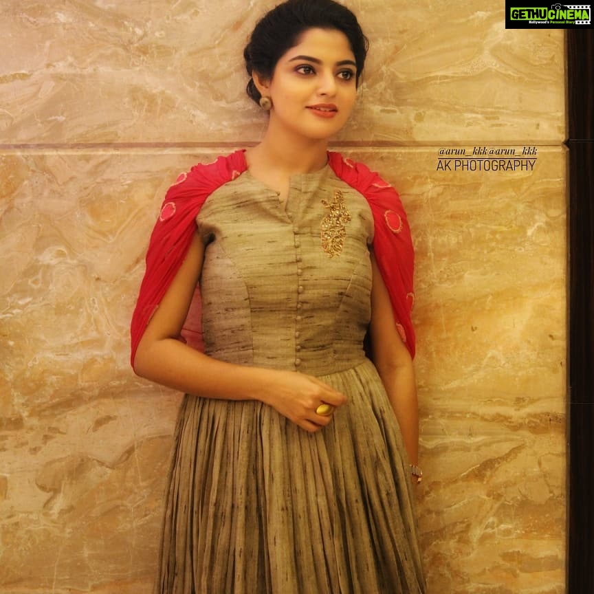 Nikhila Vimal Instagram - Frm yesterday's audio release function🌸 Thnku @arun_kkk n @rojan_nath for the photographs.❤️ Costume courtesy: @arshiya_naina Styling : @becca_kuttyy MUA : @sajithandsujith