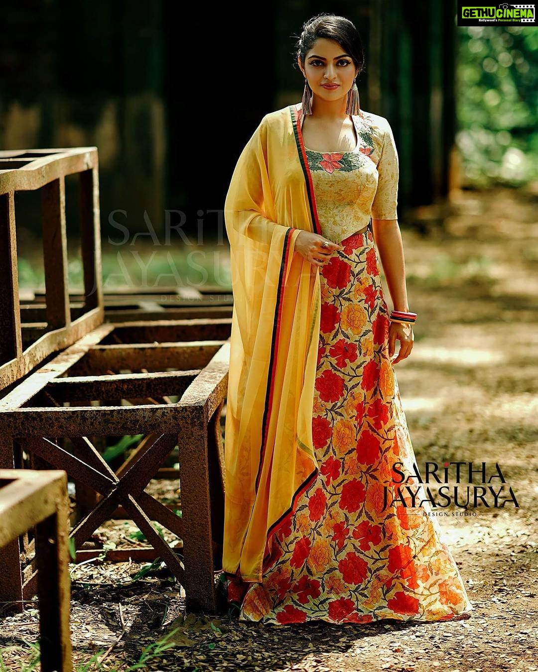 Nikhila Vimal Instagram - For @sarithajayasurya_designstudio ❤ PC: @vineesh_smoke mua: @unnips
