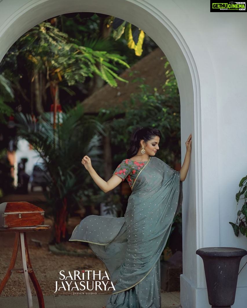 Nikhila Vimal Instagram - For @sarithajayasurya_designstudio Pc @vineesh_smoke mua: @unnips 😇❤❤