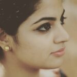 Nikhila Vimal Instagram - Looking forward 2017#newyear#instapic#spreadlove🎇🎆✨🎉