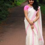 Nikhila Vimal Instagram – Onam🌸🌻🌼💟