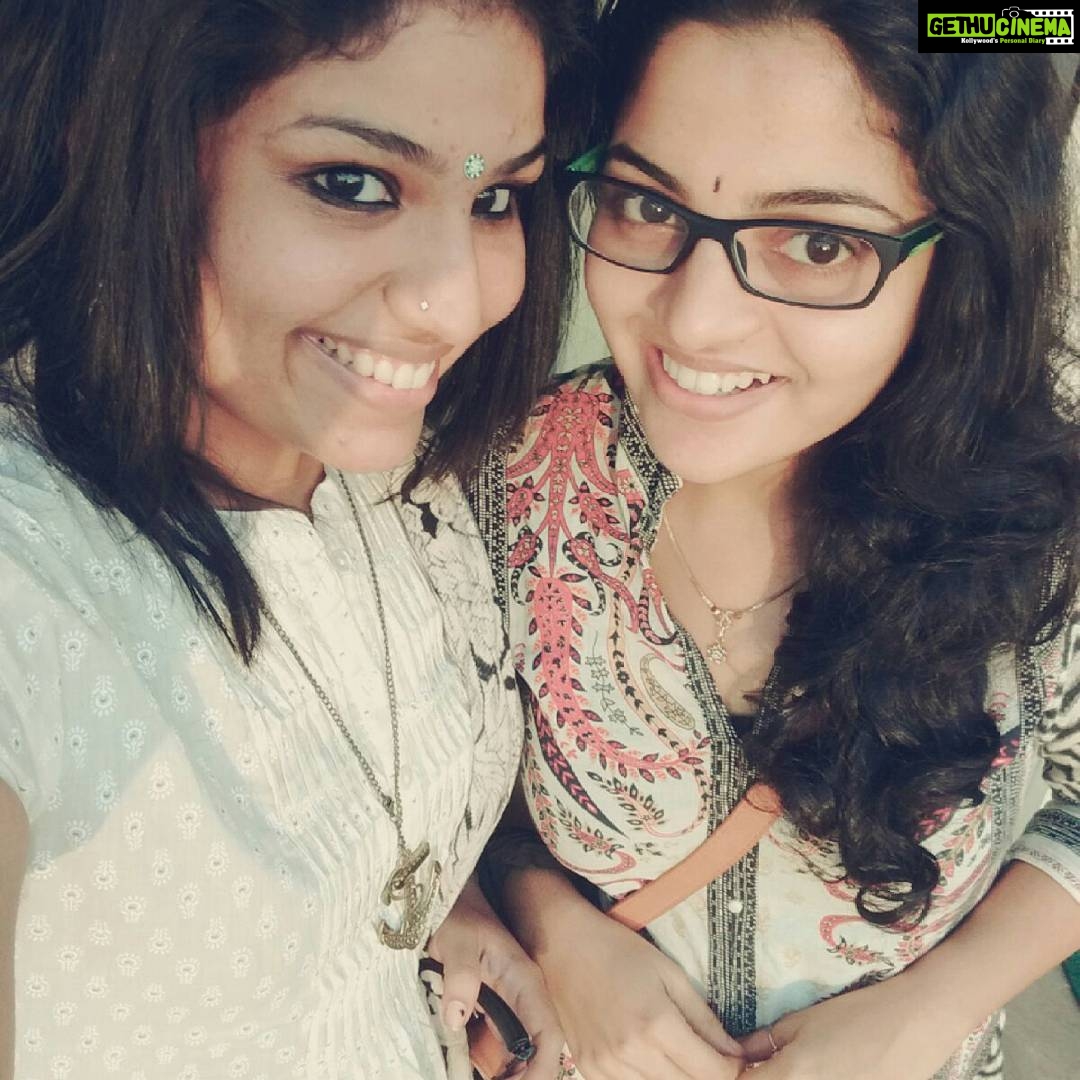 Nikhila Vimal Instagram - Se..see..selfie... #sislove#movie#su su sudhi ..