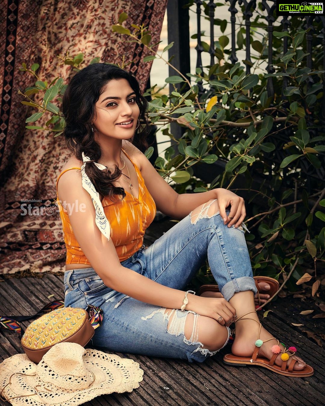 Nikhila Vimal - 149.4K Likes - Most Liked Instagram Photos