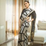 Nisha Agarwal Instagram - Whenever I wear a saree I instantly feel more graceful and elegant. And this beautiful piece from @yashudharaabyaj has all my heart. Wearing @yashudharaabyaj #fashion #fashionblogger #saree #sareestyle #indianwedding #ad #indianwear #fashioninfluencer