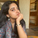 Nivetha Thomas Instagram – Hello.. Hi.. Snooze.