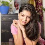 Papri Ghosh Instagram - Nice moments don’t just give you instant happiness, it becomes memory and makes you smile even in your boredom #stayhappy #happy #memories #smile #dreamy #simplicity #bored #lockdown #stayhome #staysafe #fightcovid19 #getvaccienated #paprighosh #pandavarillam #kayal #nareshclick #hazeleyes #freehair #suntv #serial #actress @suntv