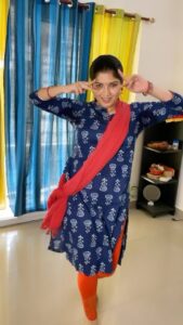 Papri Ghosh Instagram - Dual music challenge! Really enjoyed it 💃 u too try to match the beat 🥁

#trending #beats #music #folk #kuthudance #semiclassical #dance #dancechallenge #tamil #songs #paprighosh #pandavarillam #kayal #serial #actress #enjoy #fun #tryit