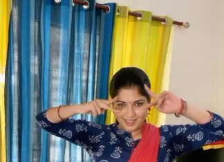 Papri Ghosh Instagram - Dual music challenge! Really enjoyed it 💃 u too try to match the beat 🥁 #trending #beats #music #folk #kuthudance #semiclassical #dance #dancechallenge #tamil #songs #paprighosh #pandavarillam #kayal #serial #actress #enjoy #fun #tryit