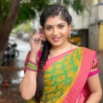 Papri Ghosh Instagram - Happy Onam🙏 Saree from @preethi_sarees_collection_ #paprighosh #pandavarillam #kayal #suntv #serial #actress #heroine #onam #saree #nareshclick