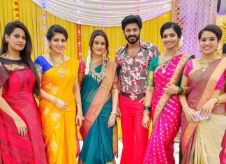 Papri Ghosh Instagram - With @soniaaggarwal1 in Pandavar illam serial @naresheswar #paprighosh #soniaagarwal #naresheswar #pandavarillam #kuttykayal #kayal #retrolook #specialepisode #sunday #bellbottoms #tamilactress #tamilheroine #actor #actress #suntv #serial @suntv