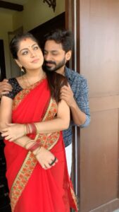 Papri Ghosh Instagram - It’s never a wrong time to give compliments 😍 yes! U r BEAUTIFUL 

#paprighosh #pandavarillam #kuttykayal #kayal #naresheswar #suntv #serial #actor #actress #compliments #beautiful #azhageazhage #tamilsongs @naresheswar @suntv
