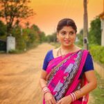 Papri Ghosh Instagram - Such a beautiful evening! Jewellery @mivar_jewels #takenby @naresheswar #nareshclick #paprighosh #pandavarillam #kayal #sunset #sunsetphotography #naturallight #goodevening #suntv #serial #actress #serialactress @suntv
