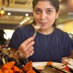 Papri Ghosh Instagram – Apple company knew that their phone will become our main food. Perfect name!!!!

#lunch #dineout #restaurant #appleiphone #apple #phoneaddict #foodie #starter #grill #protein #nonveg #paprighosh #pandavarillam #suntv #actress #serial #serialactress #nomakeup #eathealthy