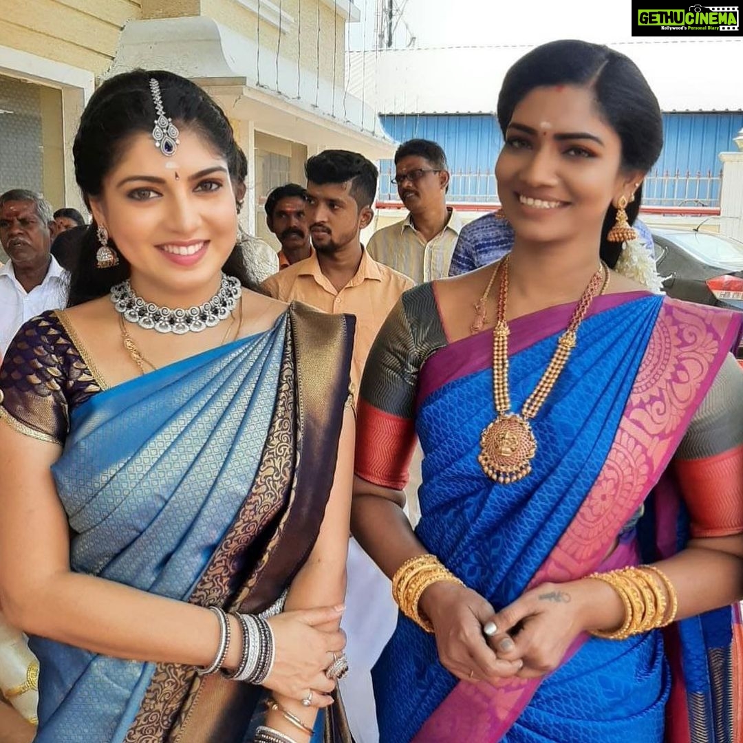 Papri Ghosh Instagram - Wish you all happy Indian new year ๐๐๐ #puthandu #puthanduvazthukal #2021 #paprighosh #pandavarillam #naresheswar #krithikaannamalai #kayal #kuttykayal #bluesaree #diamondjewelry #chennaijazz #suntv @suntv @naresheswar @krithika.annamalai