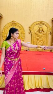 Papri Ghosh Instagram - #nanbiye #tamilsong #anirudh #paprighosh #naresheswar #pandavarillam #kuttykayal #slowmotion #weddingseason #suntv @suntv @naresheswar
