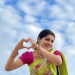 Papri Ghosh Instagram - Spread love to be loved #paprighosh #pandavarillam #kayal #love #lovequotes #tamilserial #serialactress #outdoorphotography #outdoors #clouds #sky #greensaree #smile #suntv #naresheswarphotography @naresheswar @suntv