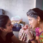 Papri Ghosh Instagram - With my #forever #cosister @elakiyactress #offscreen #chat PC: @naresheswar 📸 #pandavarillam #nayagi #paprighosh #kayal #kanmani #sumathi @suntv