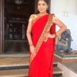 Papri Ghosh Instagram - Smile doesn’t need any reason! Let’s be happy😃 Thanks for the lovely saree @the_.happy_.shopping #paprighosh #pandavarillam #kayal #suntv #serialactress #behappy #redsaree