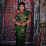 Papri Ghosh Instagram - #happy #navratri #durgapuja #mahasaptami Makeup @aarthimakeoverartistry Jewelry @sagunthalajeweller Bridal blouse @j2fashions PC @moonlightstudio.77 @r_photography Editor @valentino_prabu