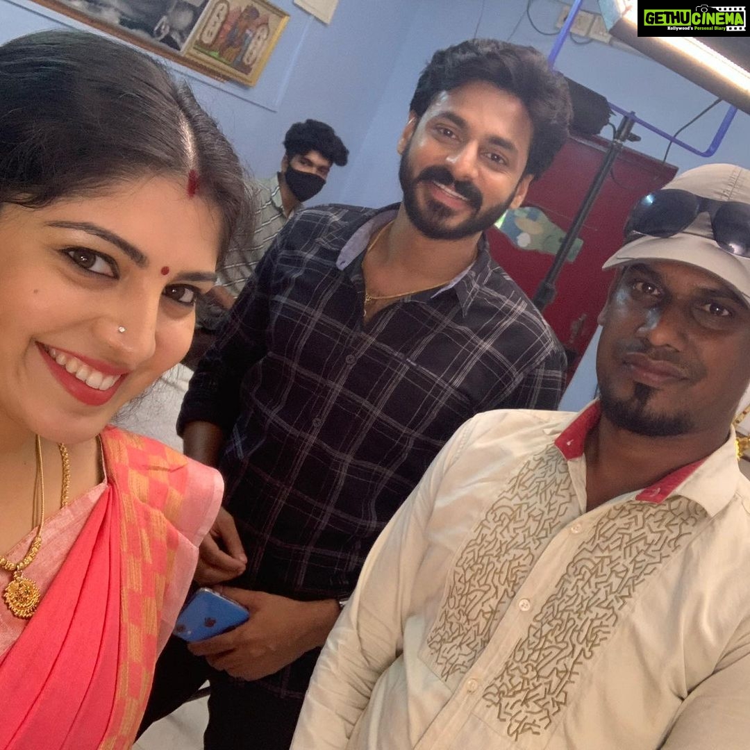 Papri Ghosh Instagram - Good morning friends😃 from the last day ad shoot before this lockdown @naresheswar